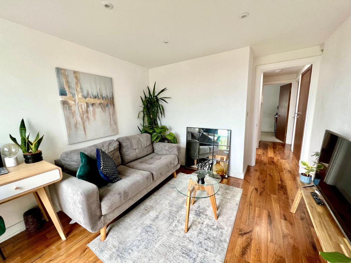 The Loft Queens Park Apartment *